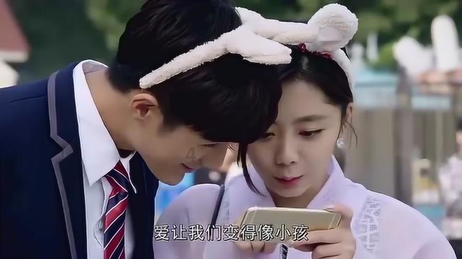 痛苦会不会是人的思维进入更高维度而无法回到低维度所产生的困惑？游戏画面